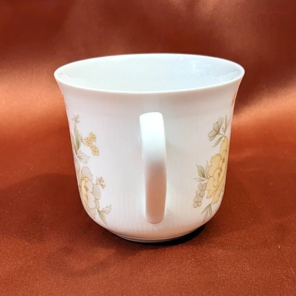 Vintage Ichiyama Toen Japan Floral Porcelain Tea Cups Set of 5‎ Ribbed Edge